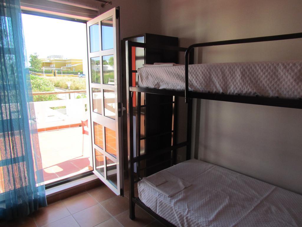 Hi Portimao - Pousada De Juventude Habitación foto